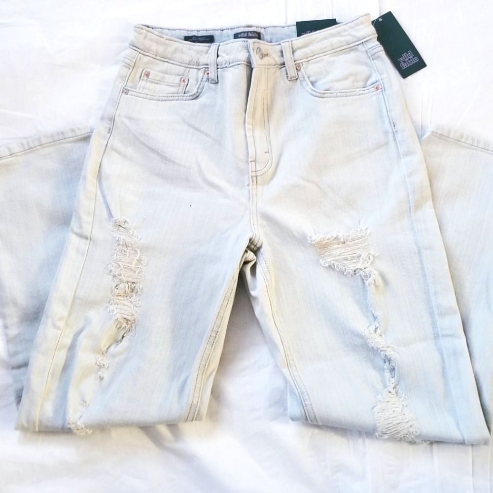 Women's High Rise Jeans Size 6 NWT